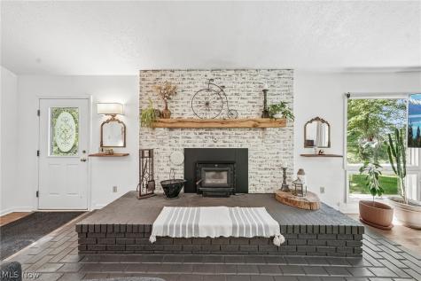 2790 Marks Road Valley City OH 44280