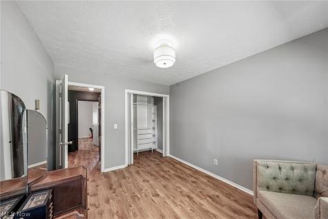 2790 Marks Road Valley City OH 44280
