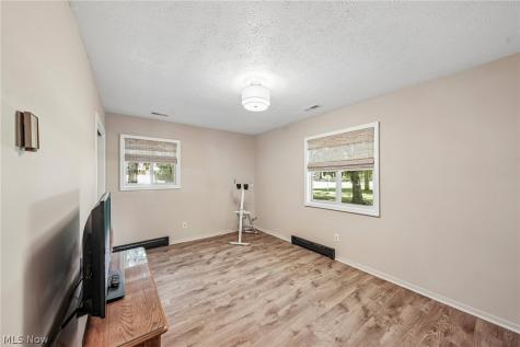 2790 Marks Road Valley City OH 44280
