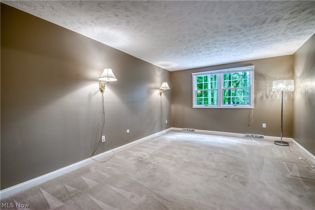 5828 Grovewood Drive Mentor OH 44060