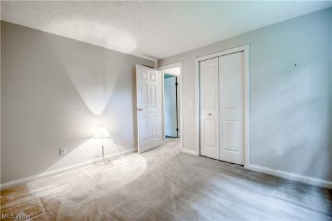 5828 Grovewood Drive Mentor OH 44060