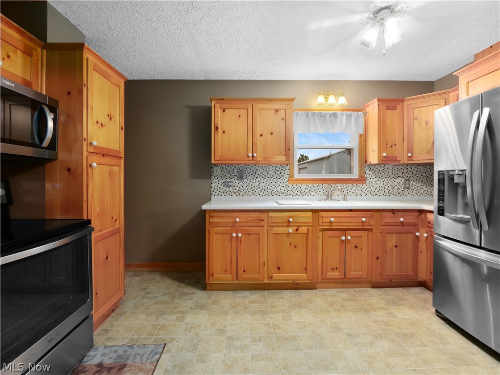 110 Railroad Street Lagrange OH 44050