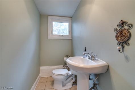 1501 Corrib Avenue NW Canton OH 44708
