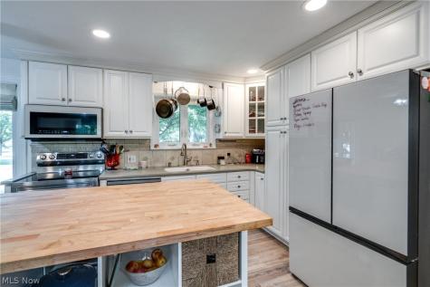 1501 Corrib Avenue NW Canton OH 44708