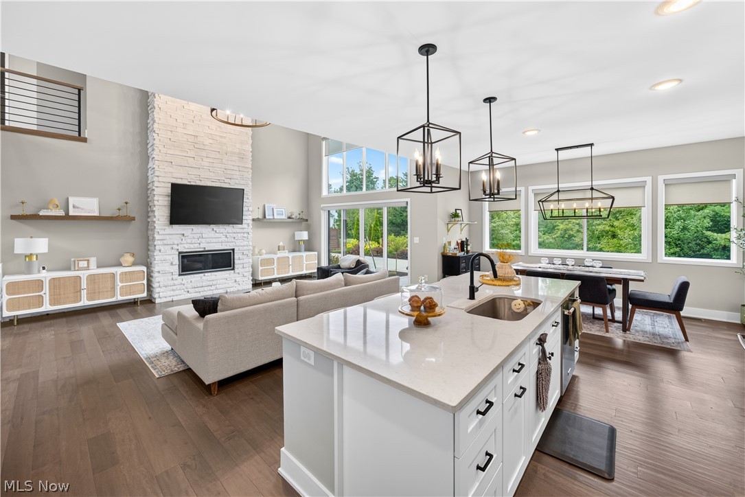 7598 Woodland Avenue Hudson OH 44236