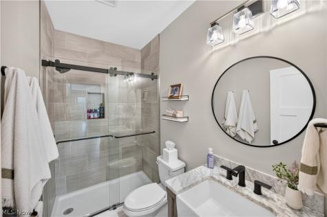 7598 Woodland Avenue Hudson OH 44236