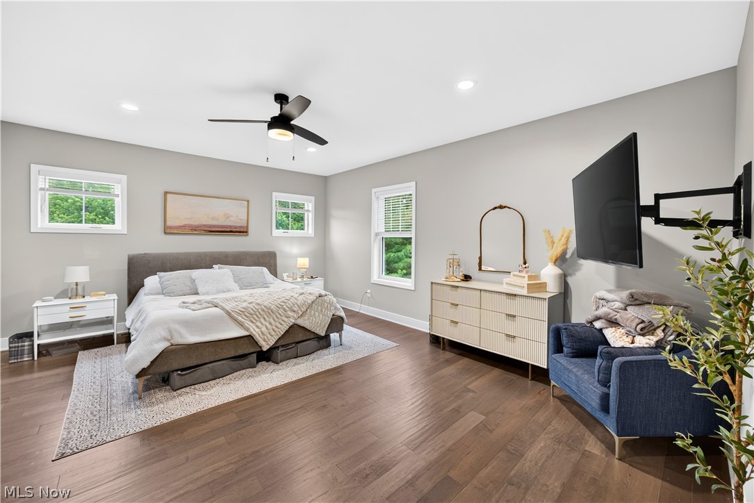 7598 Woodland Avenue Hudson OH 44236