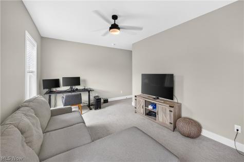 7598 Woodland Avenue Hudson OH 44236