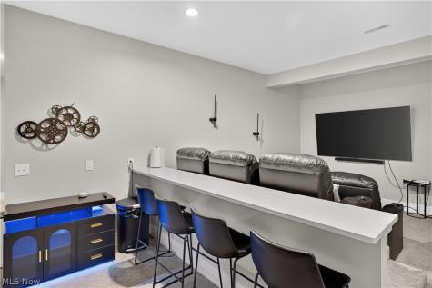 7598 Woodland Avenue Hudson OH 44236