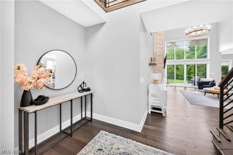 7598 Woodland Avenue Hudson OH 44236