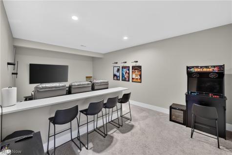 7598 Woodland Avenue Hudson OH 44236