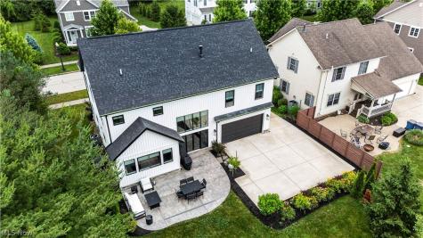 7598 Woodland Avenue Hudson OH 44236