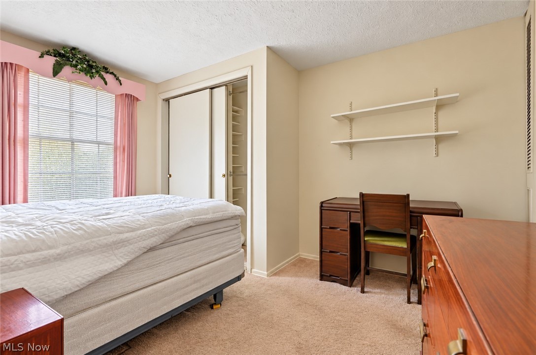 102 Blossom Lane Niles OH 44446