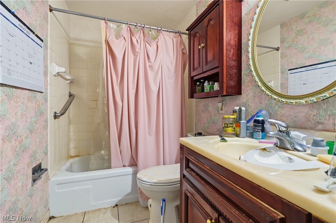 102 Blossom Lane Niles OH 44446
