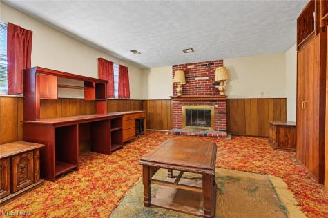 102 Blossom Lane Niles OH 44446