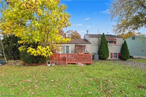 102 Blossom Lane Niles OH 44446