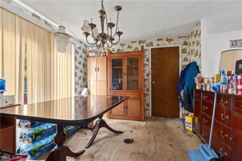 102 Blossom Lane Niles OH 44446