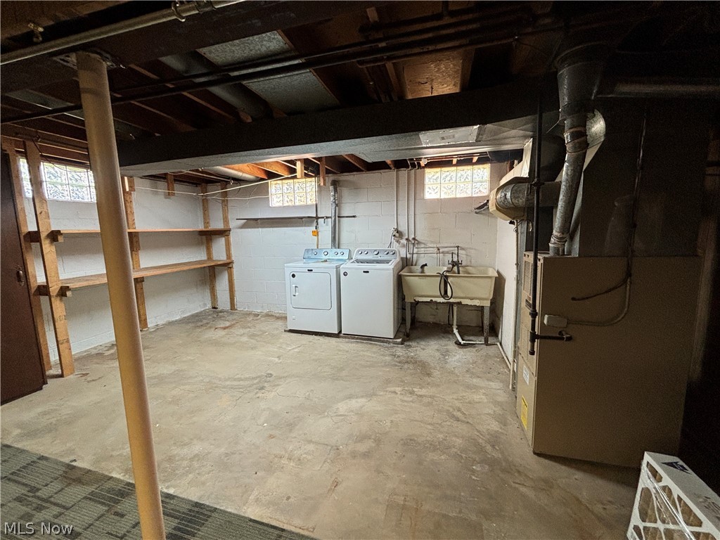 641 Matawan Drive Campbell OH 44405