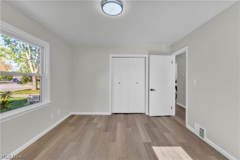 275 E 286th Street Willowick OH 44095