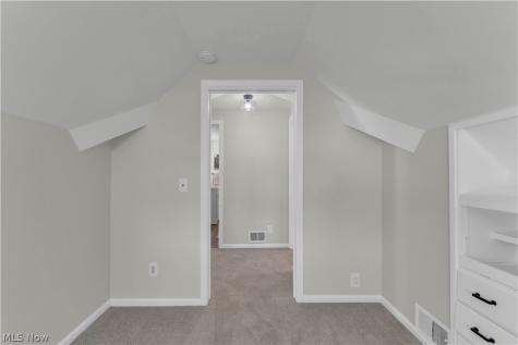 275 E 286th Street Willowick OH 44095