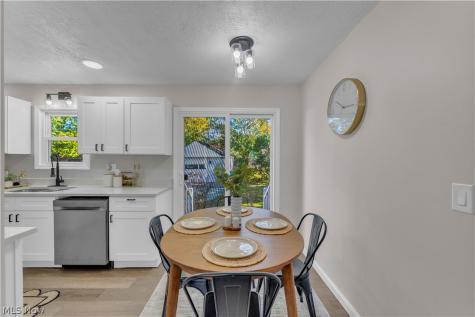 275 E 286th Street Willowick OH 44095