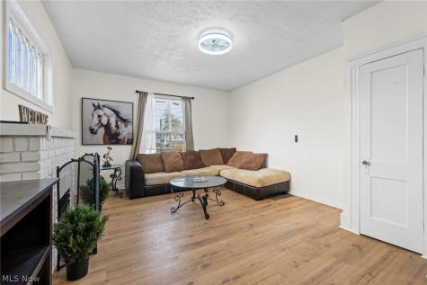 366 Oberlin Avenue Lorain OH 44052