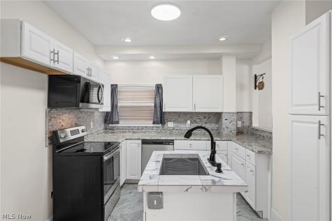 366 Oberlin Avenue Lorain OH 44052