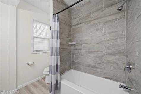 366 Oberlin Avenue Lorain OH 44052