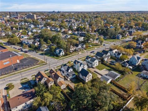 366 Oberlin Avenue Lorain OH 44052