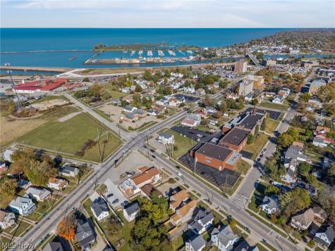 366 Oberlin Avenue Lorain OH 44052