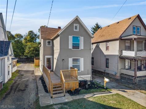 366 Oberlin Avenue Lorain OH 44052