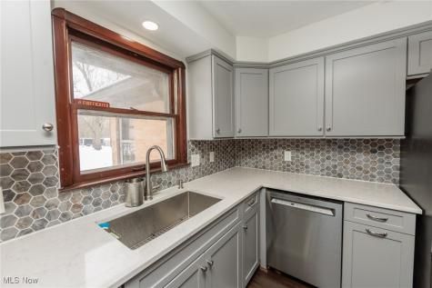 8963 Abbey Road North Royalton OH 44133