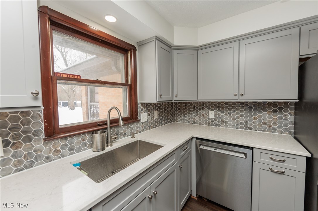 8963 Abbey Road North Royalton OH 44133