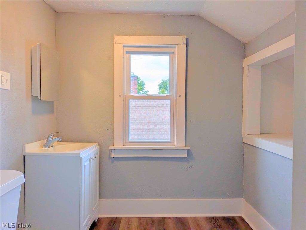 864 10th Street NE Massillon OH 44646