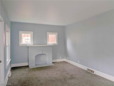 864 10th Street NE Massillon OH 44646