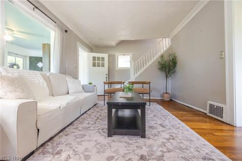 1344 Manor Park Avenue Lakewood OH 44107