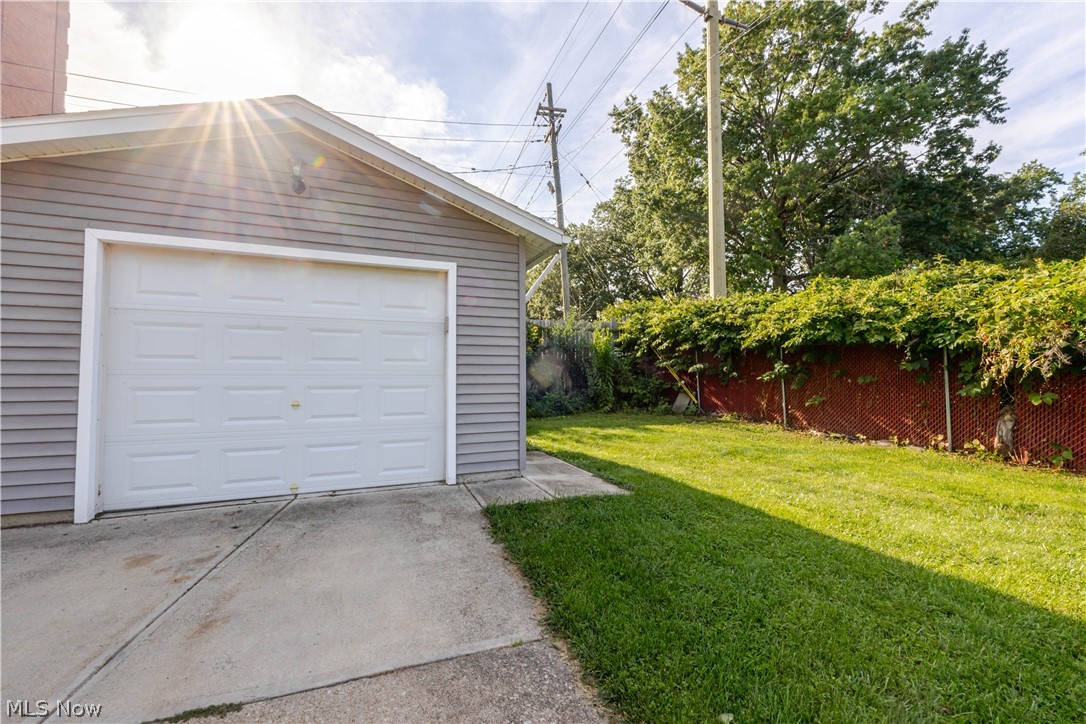 1344 Manor Park Avenue Lakewood OH 44107