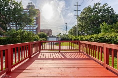 1344 Manor Park Avenue Lakewood OH 44107