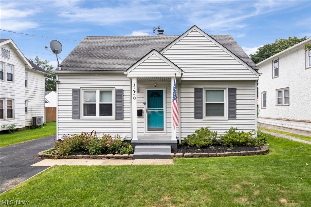 1556 Campbell Street Cuyahoga Falls OH 44223