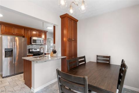 1556 Campbell Street Cuyahoga Falls OH 44223