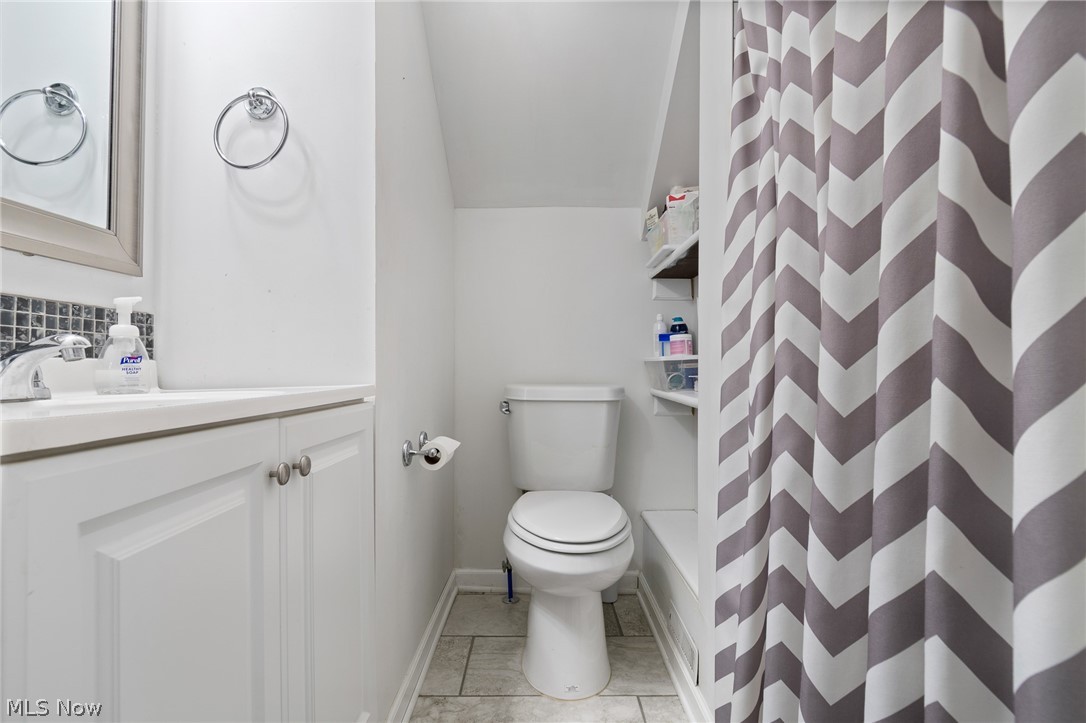 1556 Campbell Street Cuyahoga Falls OH 44223