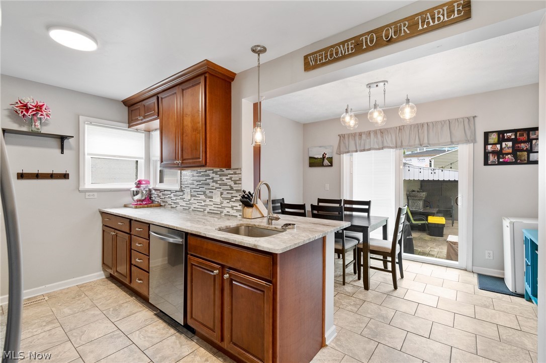 1556 Campbell Street Cuyahoga Falls OH 44223