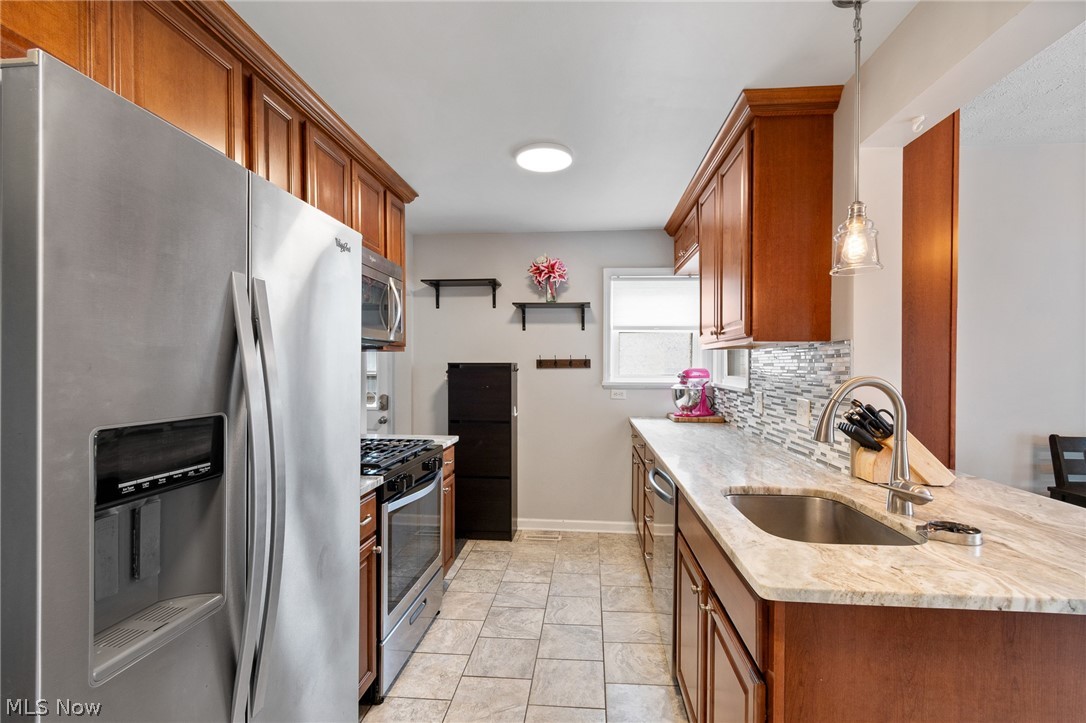 1556 Campbell Street Cuyahoga Falls OH 44223