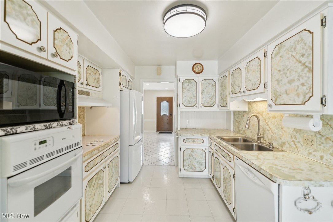 28538 N Park Drive North Olmsted OH 44070