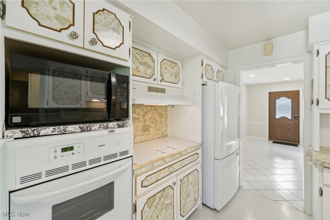 28538 N Park Drive North Olmsted OH 44070