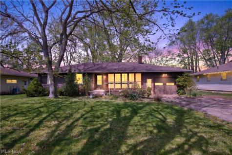 39568 Carol Lane Elyria OH 44035