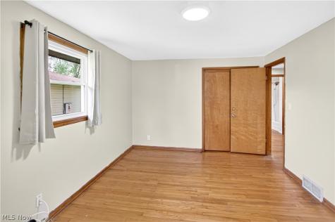 39568 Carol Lane Elyria OH 44035