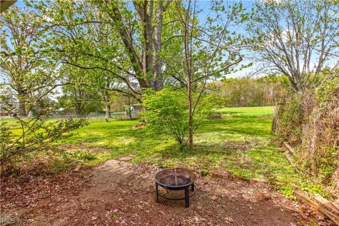 39568 Carol Lane Elyria OH 44035