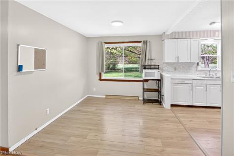 39568 Carol Lane Elyria OH 44035