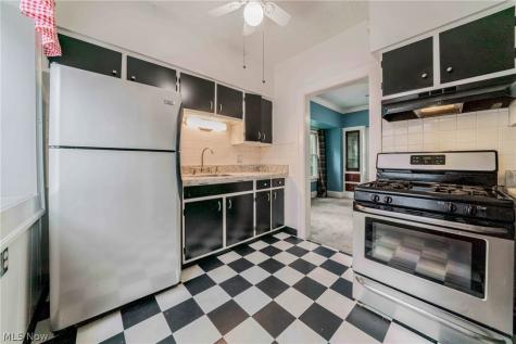 3034 W 112th Street Cleveland OH 44111